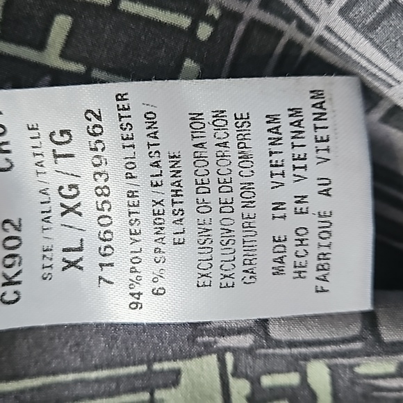 Cherokee infinity top scrub  color green and black size xl - Picture 6 of 6